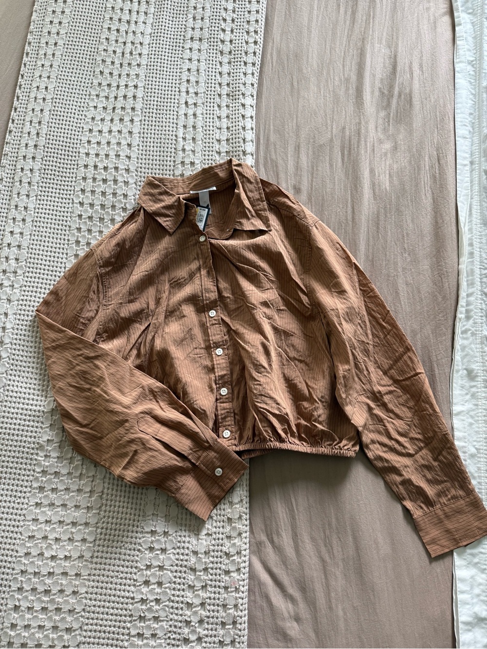NEW Future Collective Brown Cropped‎ Button-Front Women's Blouse Size M